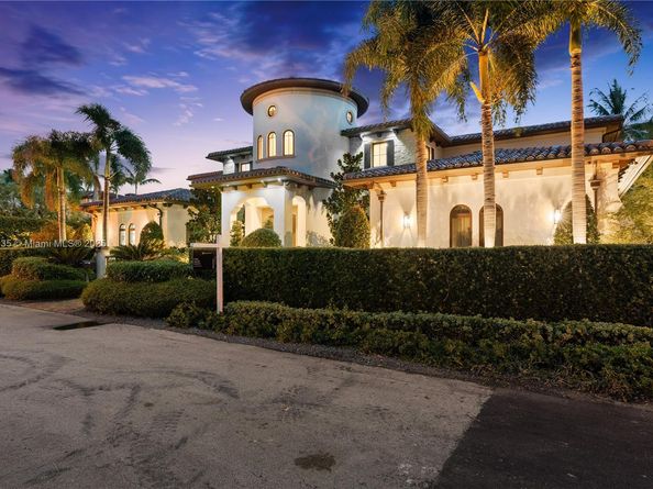 821 Solar Isle Dr, Fort Lauderdale FL 33301