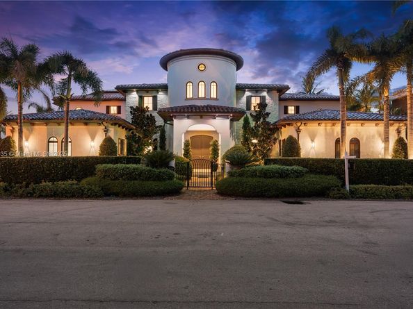 821 Solar Isle Dr, Fort Lauderdale FL 33301