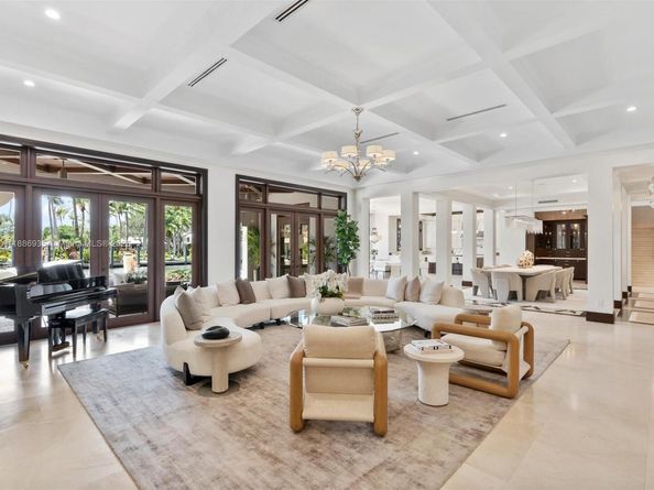821 Solar Isle Dr, Fort Lauderdale FL 33301