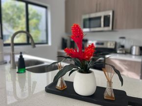 302 NW 11th Ct, Florida City FL 33034