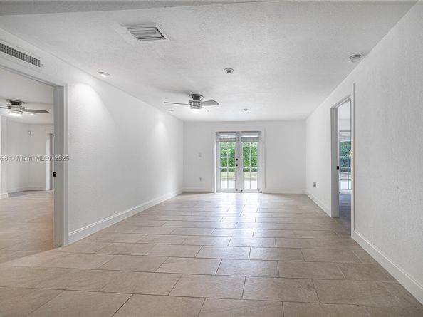 925 SW 94th Ave, Miami FL 33174