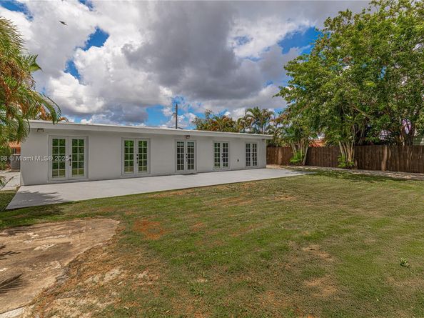 925 SW 94th Ave, Miami FL 33174