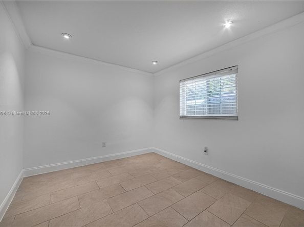 925 SW 94th Ave, Miami FL 33174