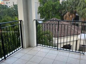 3900 Island Blvd B308, Aventura FL 33160