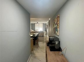 737 SE 1st Way 110, Deerfield Beach FL 33441