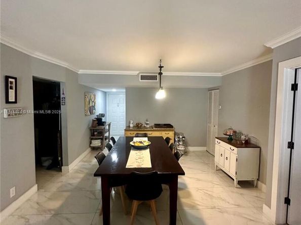 737 SE 1st Way 110, Deerfield Beach FL 33441