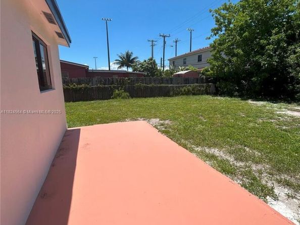 2971 NW 179th St, Miami Gardens FL 33056