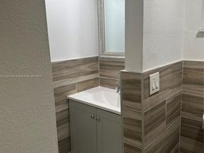 8810 Fontainebleau Blvd 115, Miami FL 33172