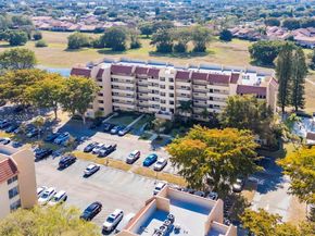 3671 Environ Blvd 368, Lauderhill FL 33319