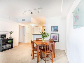 335 S Biscayne Bl 902, Miami FL 33131