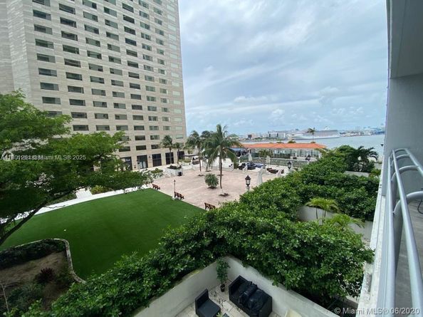 335 S Biscayne Bl 902, Miami FL 33131