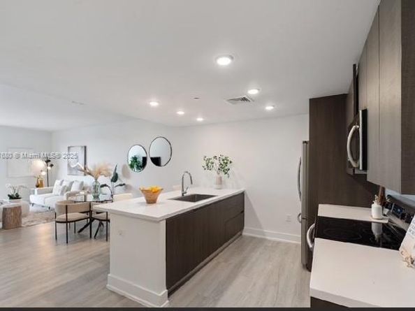 475 SE 1 Street 805A, Pompano Beach FL 33060