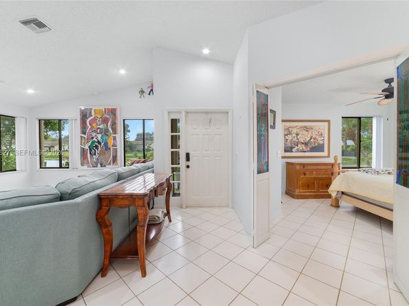 3010 NW 12th St D, Delray Beach FL 33445