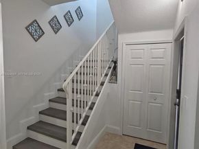 17847 NW 74th Path, Hialeah FL 33015