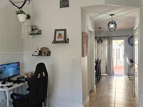 17847 NW 74th Path, Hialeah FL 33015