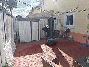17847 NW 74th Path, Hialeah FL 33015