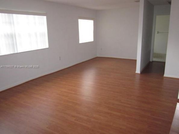 13224 SW 10 Te, Miami FL 33184