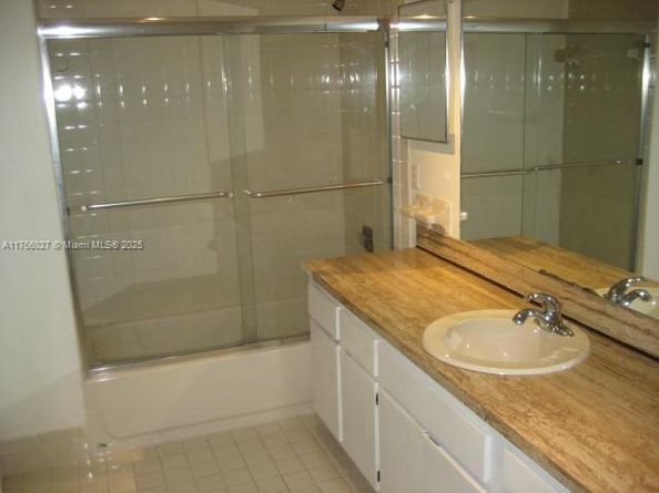 13224 SW 10 Te, Miami FL 33184