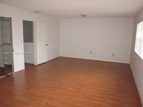 13224 SW 10 Te, Miami FL 33184