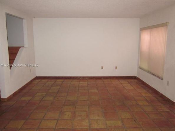 13224 SW 10 Te, Miami FL 33184