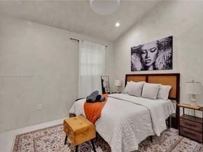 520 Bay Point Rd, Miami FL 33137