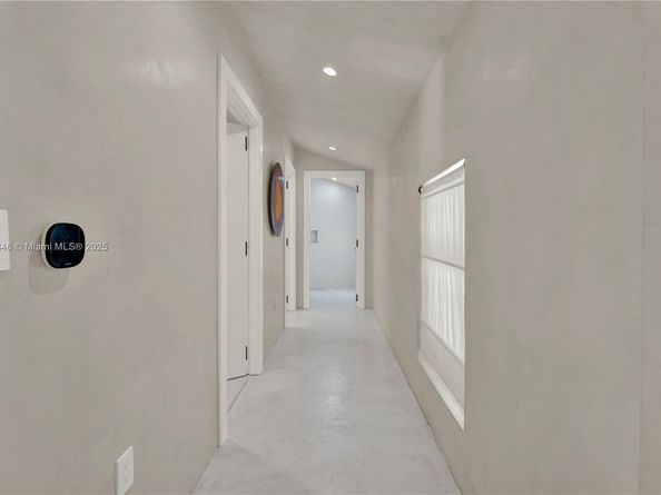 520 Bay Point Rd, Miami FL 33137
