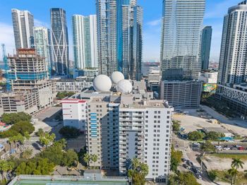 800 N Miami Ave