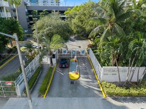 800 N Miami Ave E209, Miami FL 33136