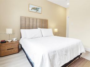 8055 NW 104th Ave 2, Doral FL 33178