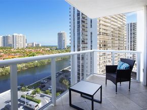 3675 N Country Club Dr 1102, Aventura FL 33180