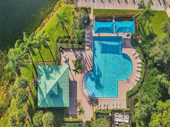 17610 SW 4th Ct, Pembroke Pines FL 33029