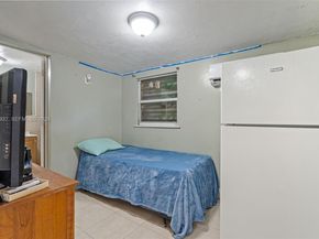 6233 Rodman St, Hollywood FL 33023