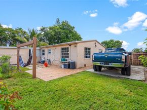 6233 Rodman St, Hollywood FL 33023