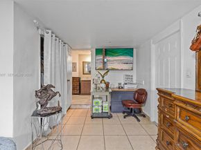 6233 Rodman St, Hollywood FL 33023