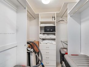 485 Brickell Ave 3308, Miami FL 33131