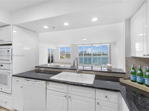 1800 Sunset Harbour Dr 1012, Miami Beach FL 33139