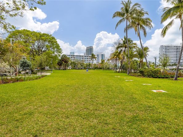 1800 Sunset Harbour Dr 1012, Miami Beach FL 33139