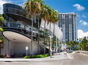 1800 Sunset Harbour Dr 1012, Miami Beach FL 33139