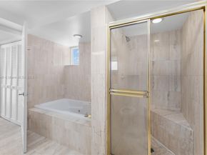 1800 Sunset Harbour Dr 1012, Miami Beach FL 33139