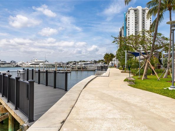 1800 Sunset Harbour Dr 1012, Miami Beach FL 33139
