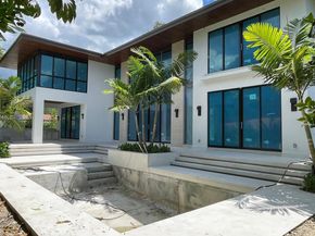 1409 Algardi Ave, Coral Gables FL 33146