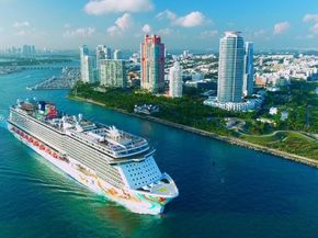 300 S Pointe Dr 501, Miami Beach FL 33139