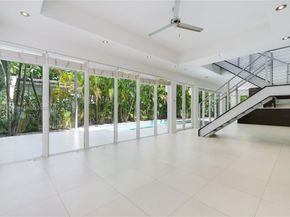 4050 Hardie Ave, Miami FL 33133