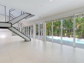 4050 Hardie Ave, Miami FL 33133