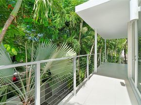 4050 Hardie Ave, Miami FL 33133