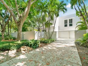 4050 Hardie Ave, Miami FL 33133