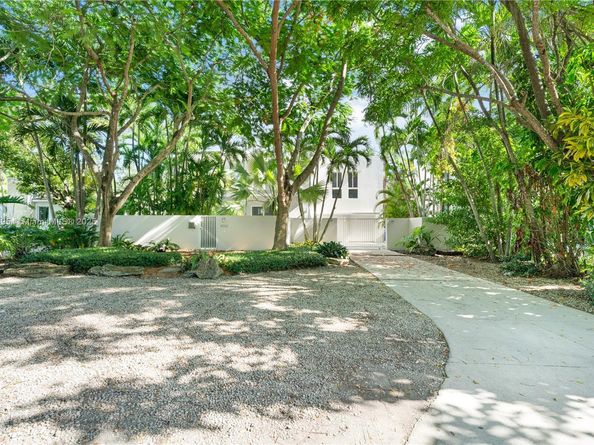 4050 Hardie Ave, Miami FL 33133