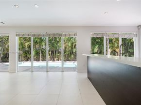 4050 Hardie Ave, Miami FL 33133
