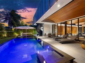 8055 Noremac Ave, Miami Beach FL 33141