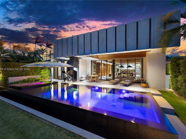 8055 Noremac Ave, Miami Beach FL 33141